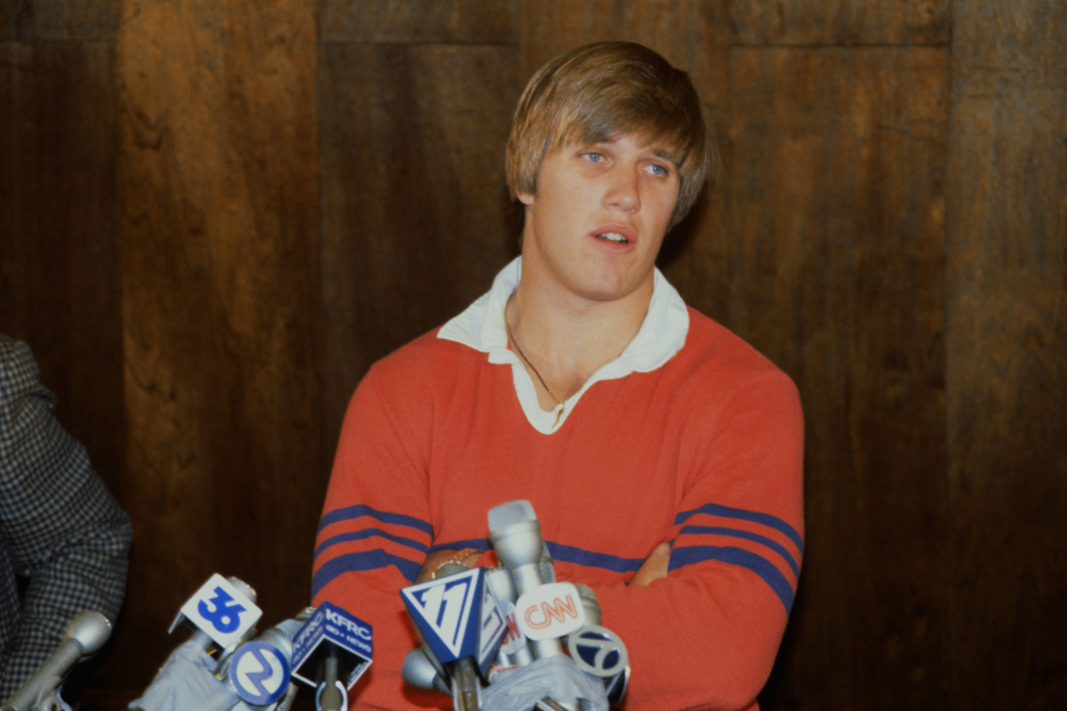 elway.jpg